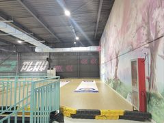 -极限PLAY运动娱乐新世界·团建派对潮玩休闲馆·室内蹦极高空游乐园