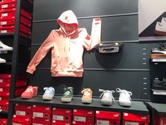 -PUMA品牌自营折扣店(武汉永旺梦乐城店)
