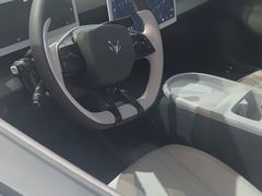 -ARCFOX极狐(世纪金源店)