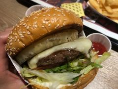 -The Habit Burger Grill 哈比特汉堡(复兴soho店)