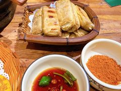 石屏烧豆腐-老滇山寨•云南特色菜•地方菜•民族风情歌舞表演(金碧店)