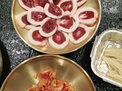 -臻牛烤肉
