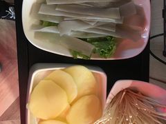 -热火朝天鲜切牛肉火锅(南强街巷店)