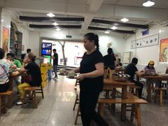大堂-陈有良尖椒鸡(渝中旗舰店)
