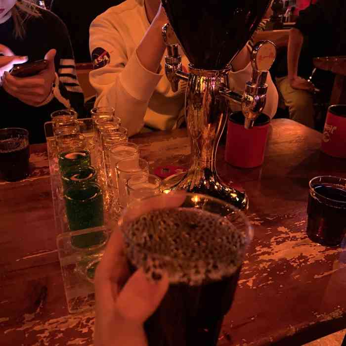 酒吧开业之后第一次出去喝酒