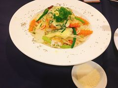 -Neary Khmer Restaurant