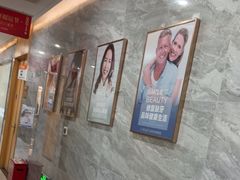 -上海仁爱医院口腔科 · 种植