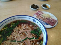 -镇南锅盖面馆(解放路店)