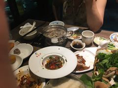 -龙聚德北京烤鸭(沙坪坝华宇A馆店)