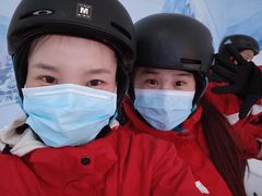-哈尔滨热雪奇迹