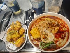 -W COLLECTIVE  DESSERT SHOP