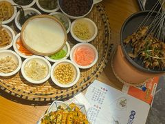 -包整·丝娃娃(一览甲秀楼风景店)