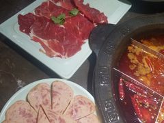 -红九格老火锅(三峡广场店)