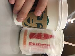 -星巴克(浦东机场T2到达店)