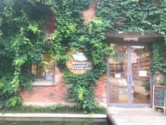 -猫的天空之城概念书店(景德镇陶溪川店)