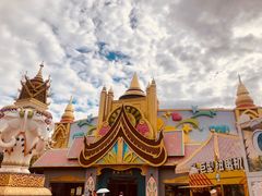 -七彩云南欢乐世界