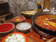-四小区火锅·巷子里的重庆火锅(花照壁店)
