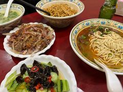 -金杨拉面王小吃面馆·牛三宝面·红烧牛肉粉