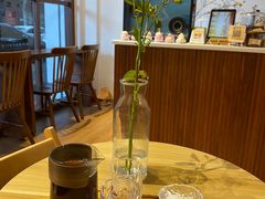 -C.Y Cafe