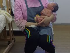 -爱贝尔高端月嫂(母婴护理)