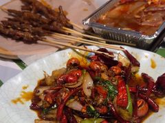 -寂寞的豆芽 烧烤酒场(丽景店)