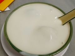 杏仁露汤圆-芬芳甜品(同福路店)