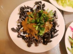 -黑八私房老北京炸酱面