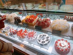 -花花卷卷·鲜食蛋糕(静安久光百货店)