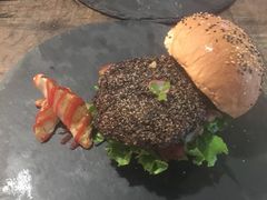 -HIGH FIVE哈福手工汉堡(桂林路店)