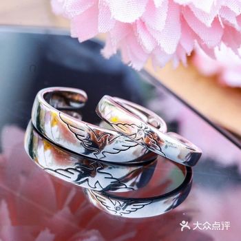 浙大学霸的结婚对戒，花钱也买不到包办婚礼的大学爱了爱了