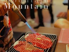 铺天盖地火牛寿司（2枚）-仙隐小鹿中华料理(南宁万象城店)
