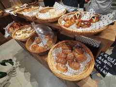 -沁屋面包店(人民东路店)