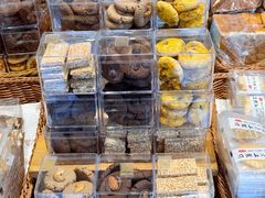 -玥儿弯弯手作烘焙(中海国际社区御城店)