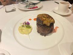 菲力牛排配香煎鹅肝-王品牛排(珠海富华里店)