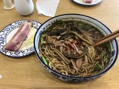 -镇南锅盖面馆(解放路店)