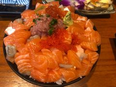 三文鱼火山丼-魔丼屋(日月光店)