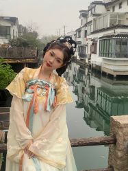 -一揽芳华汉服旗袍体验馆(拙政园店)