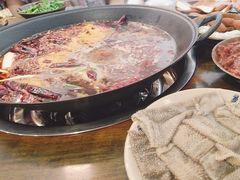 -黄潇洒老火锅(九眼桥宏济巷店)