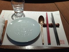 -荷风细雨·中国茶宴(世纪大道店)