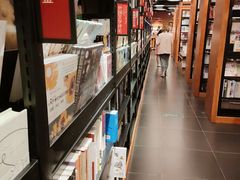 -西西弗书店&矢量咖啡(壹方购物中心店)