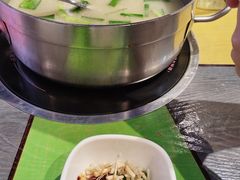-四季喧黔味豆米火锅(万达广场店)
