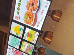 -乔家小院•本地小海鲜•非遗驴肉(万年泉路店)