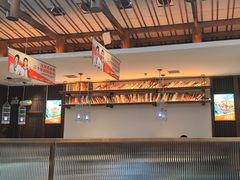-阿瓦山寨·湘菜现炒·剁椒鱼头王(咸阳总店)