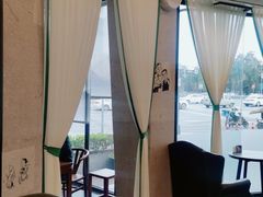 靠窗位-锦江宾馆-花园餐厅