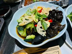 -马路牙子烧烤馄饨酒馆(望京店)