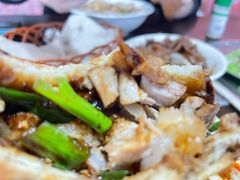 -金卯白肉罩火烧