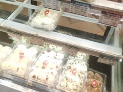 -白玉兰食品(汇联商厦店)