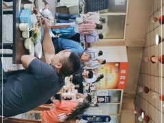 -金卯白肉罩火烧