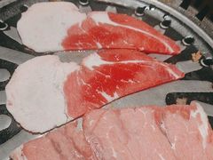 -梨花甄选自助烤肉(小寨原力场店)
