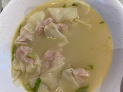 鱼汤馄饨-留芳·文旅古月楼(老街店)